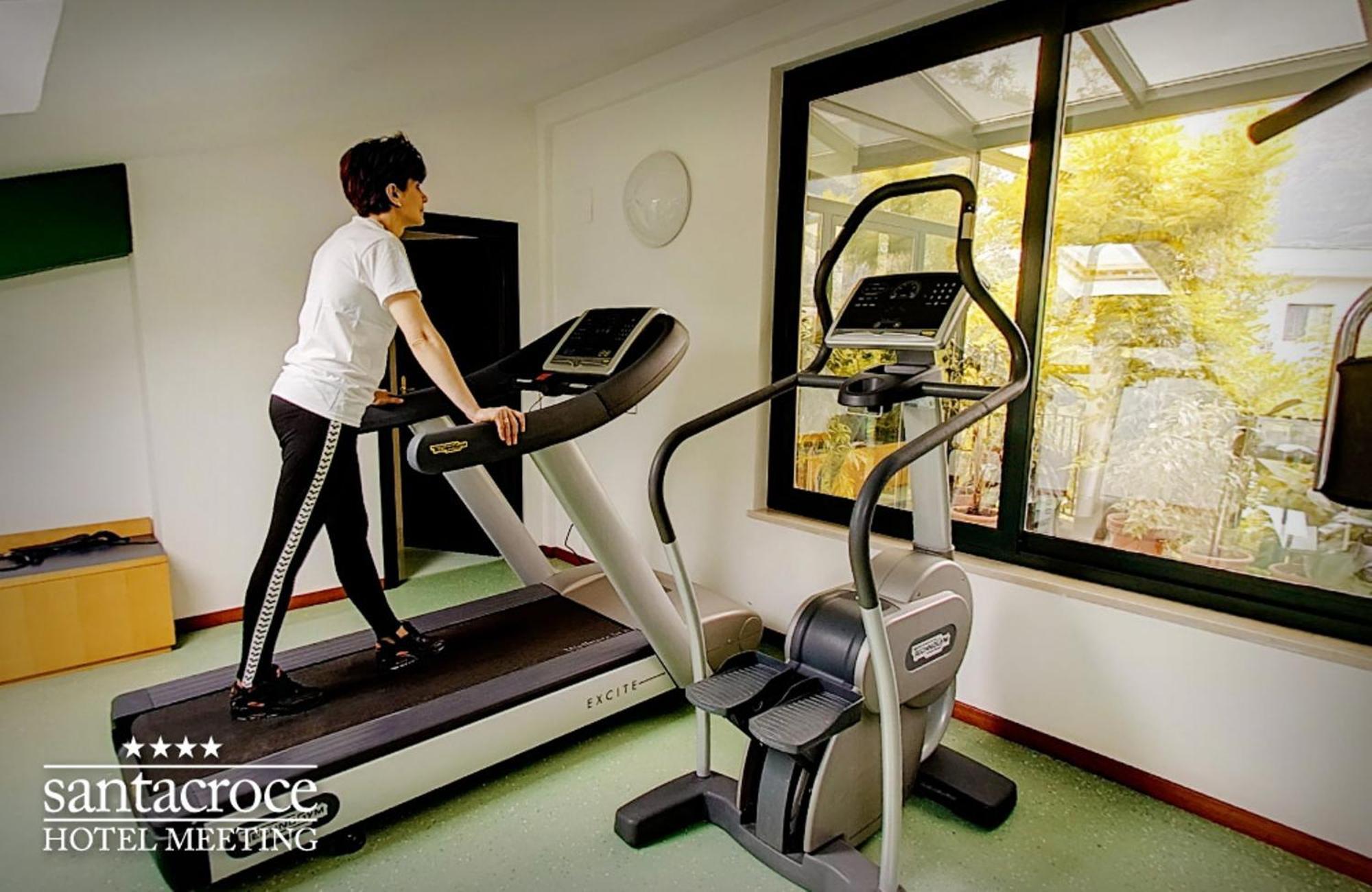 Hotel Santacroce Meeting スルモナ エクステリア 写真