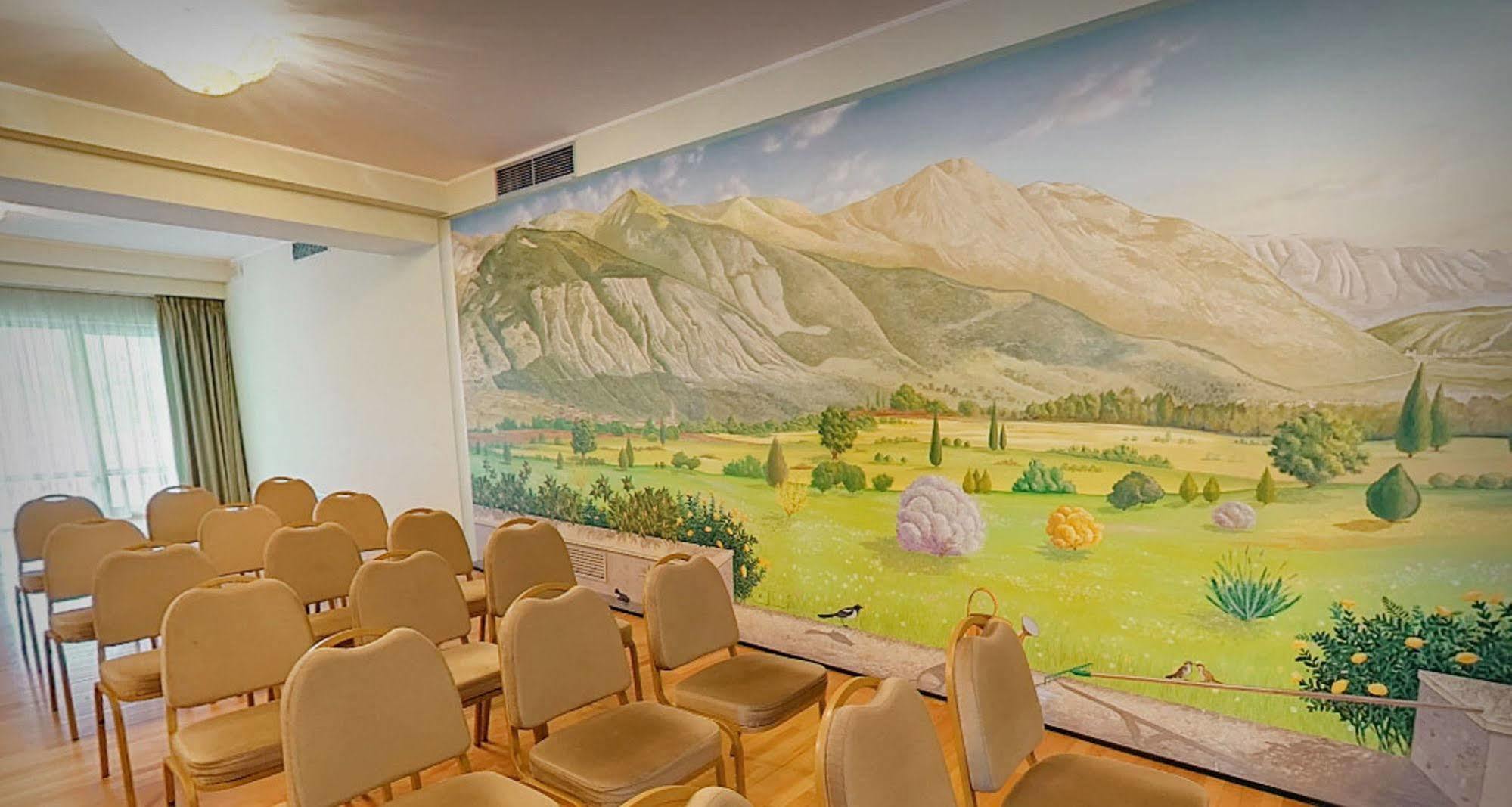 Hotel Santacroce Meeting スルモナ エクステリア 写真